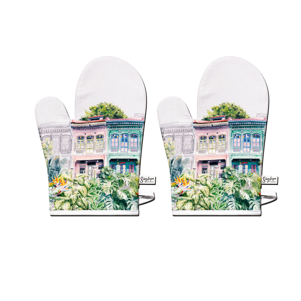 Singlapa oven mitts with heritage shophouses and palm trees.